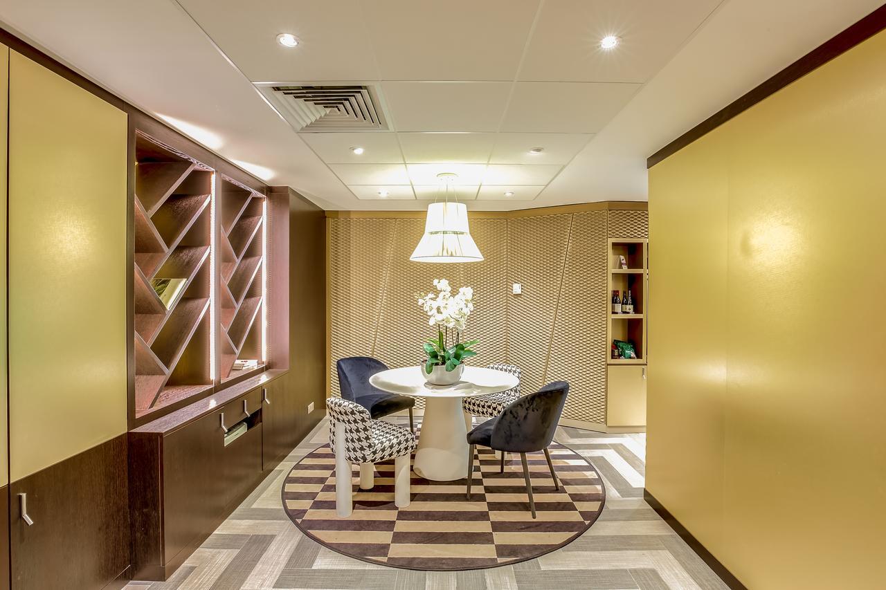 Mercure Paris Arc De Triomphe Etoile Exterior foto